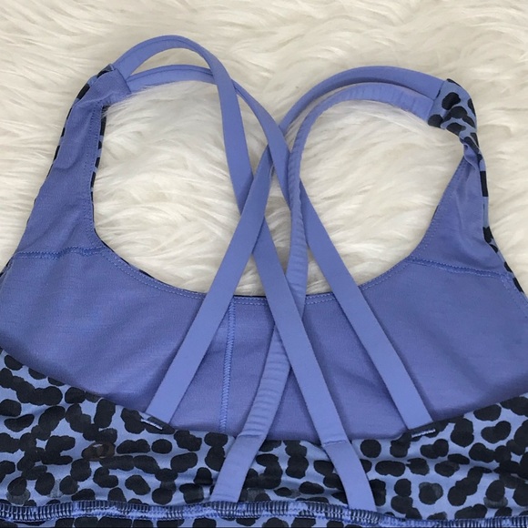 Lululemon Women’s Energy Bra Size 4 - Picture 4 of 6